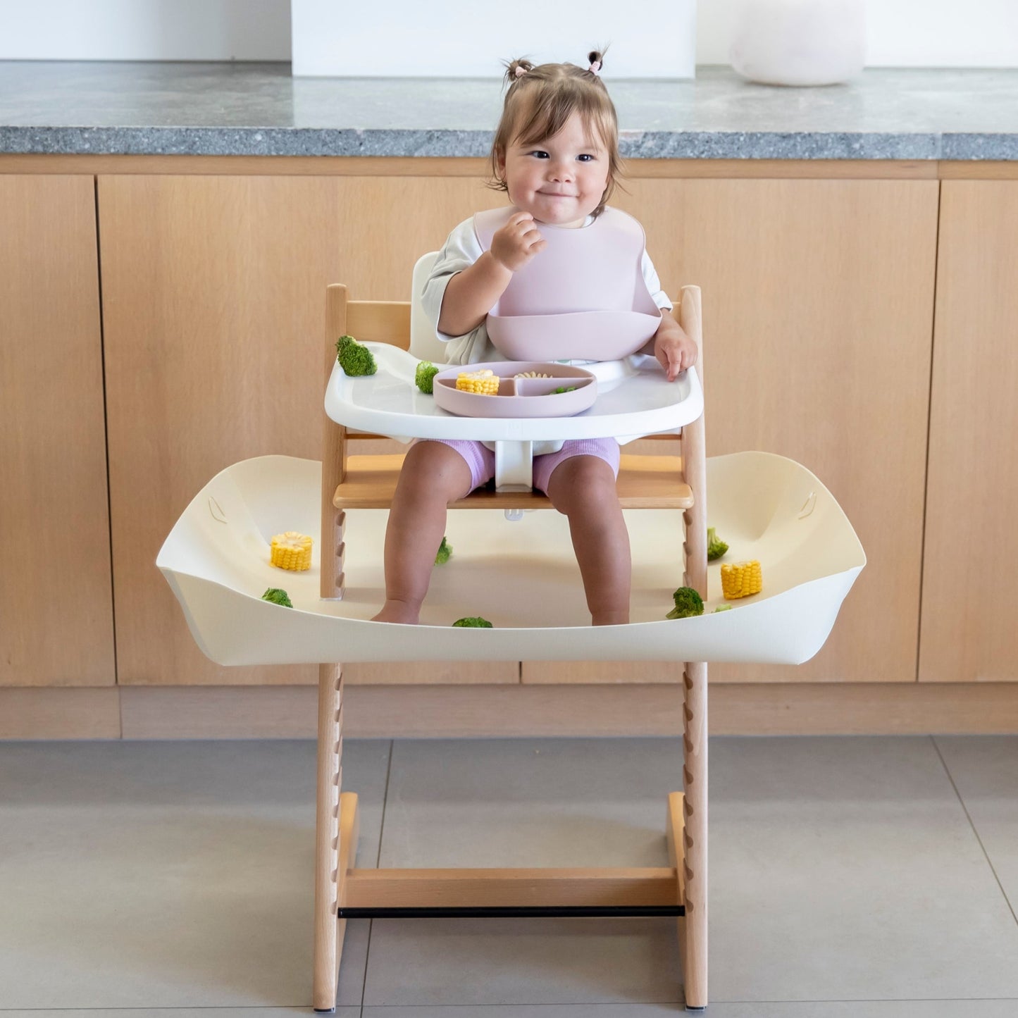 CATCHY - The Food Catcher for High Chairs
